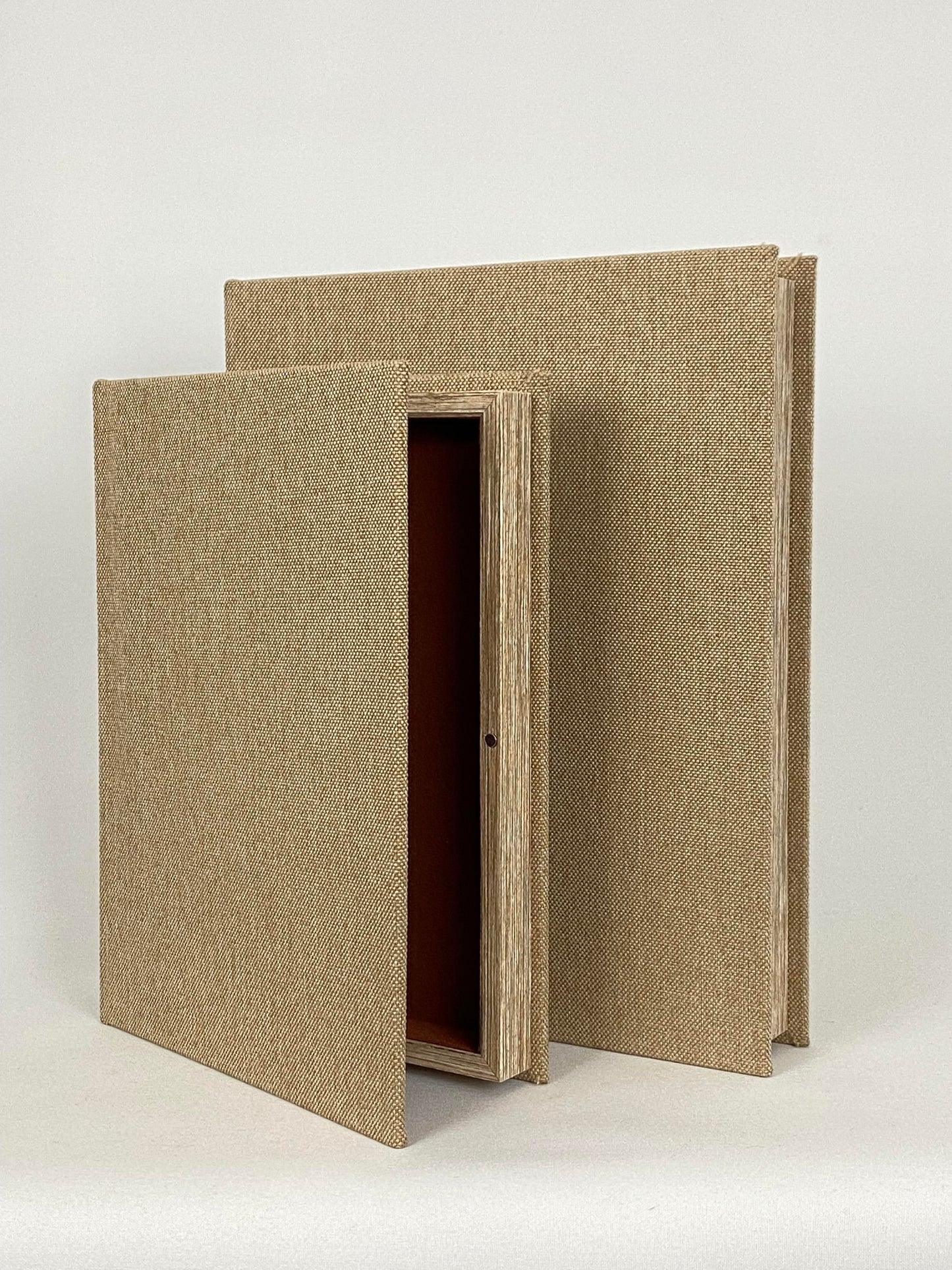 Boklåda linnestruktur beige stor