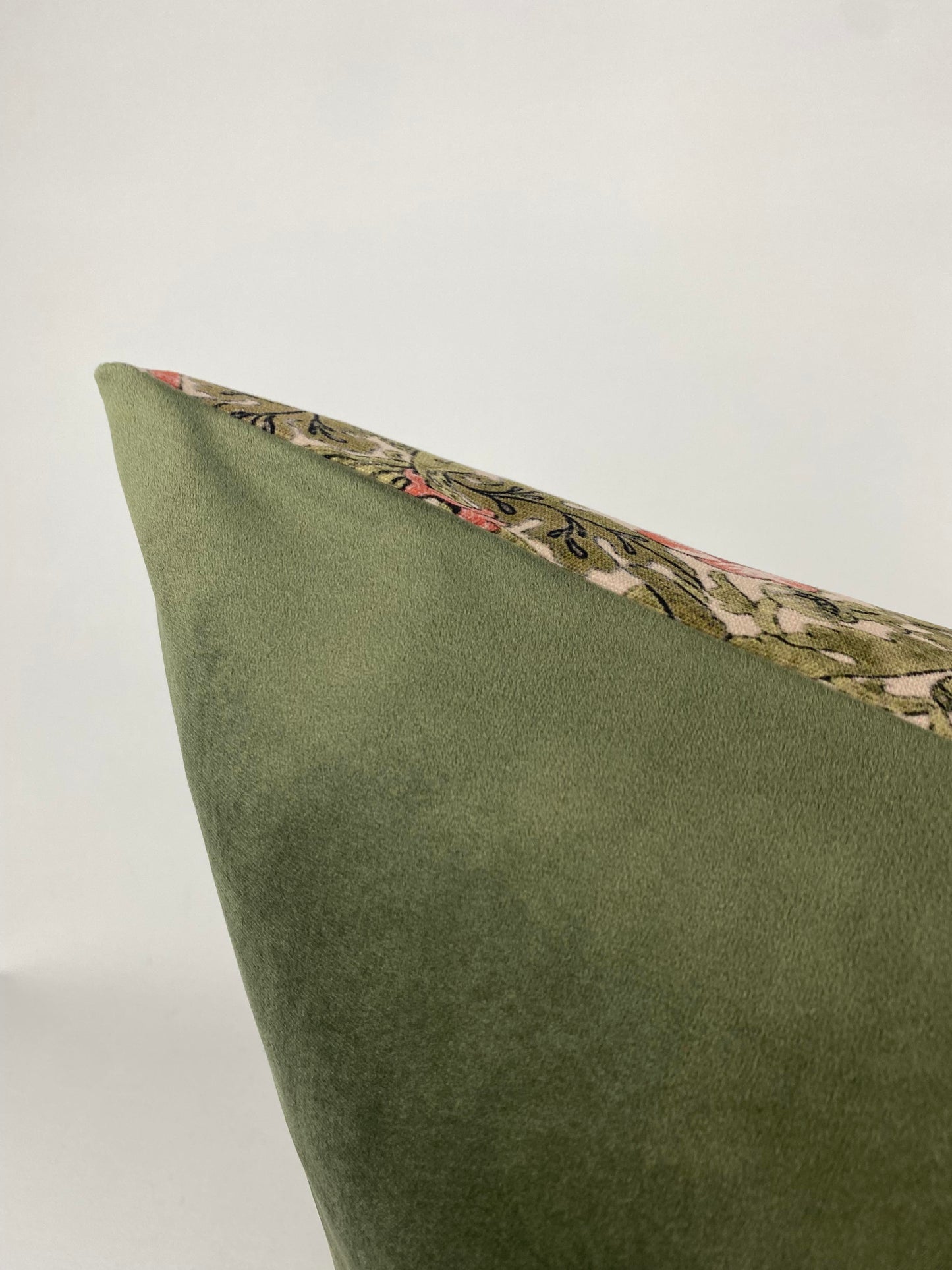 Kuddfodral William Morris Strawberry Thief Grön