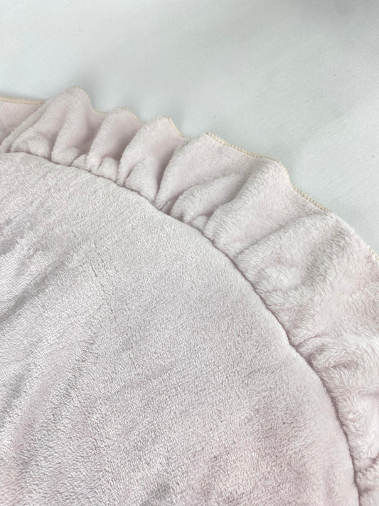 Lekmatta med volang, rosa