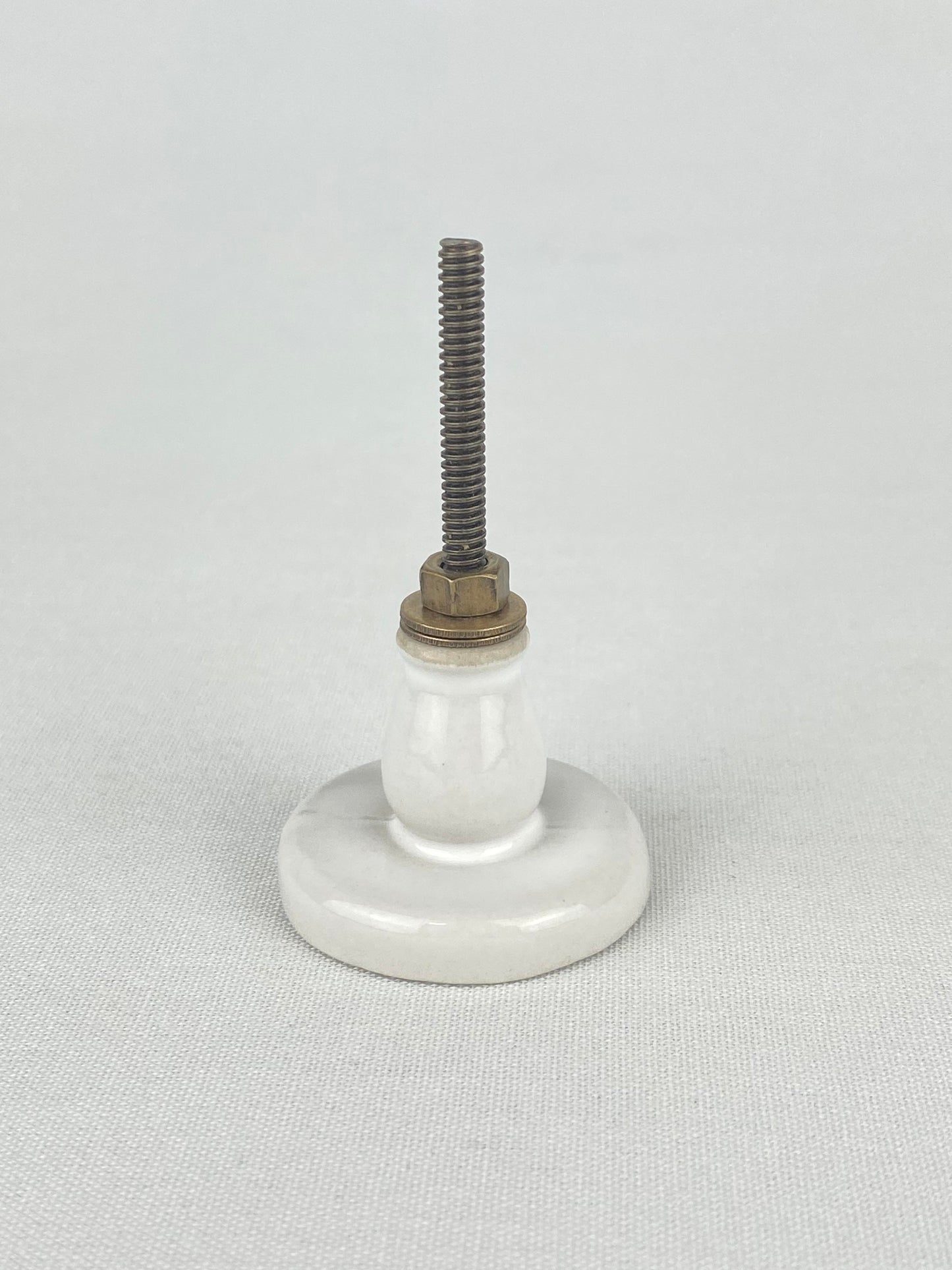 Knopp glaserat porslin vit