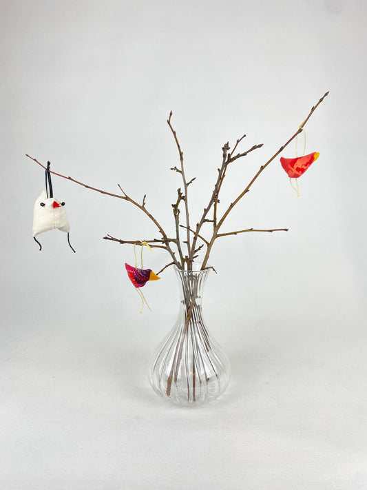 Påskkycklingar färgglada handsydda