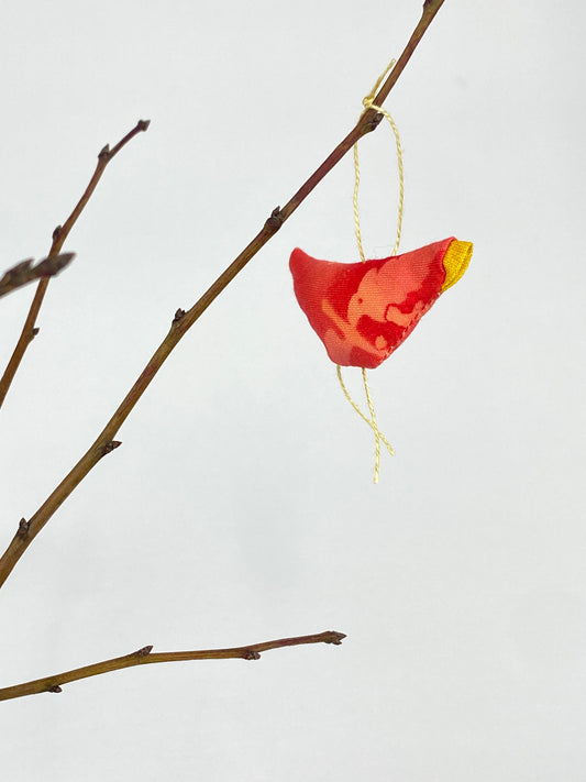 Påskkycklingar färgglada handsydda