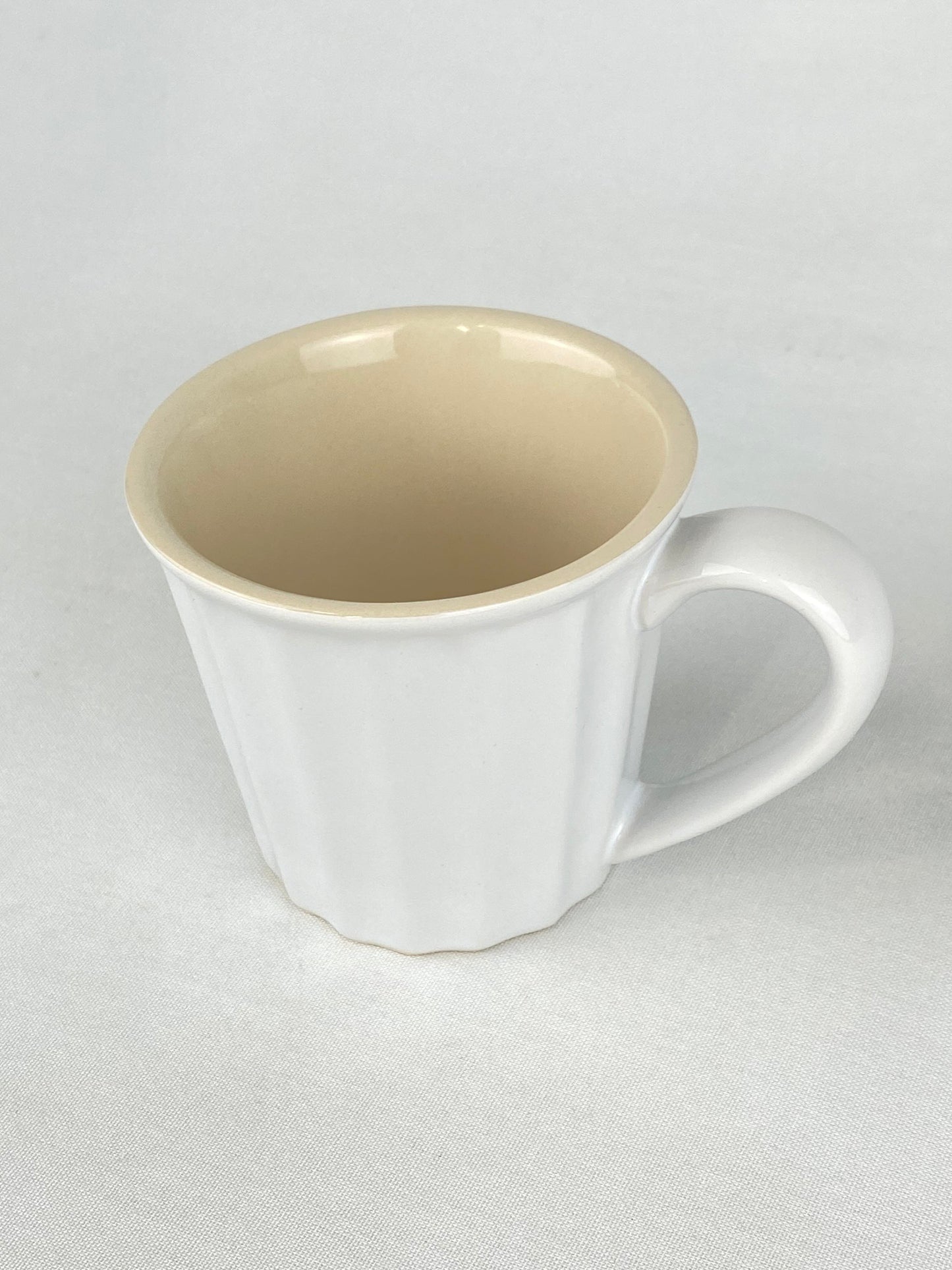 Kaffekopp glaserad vit