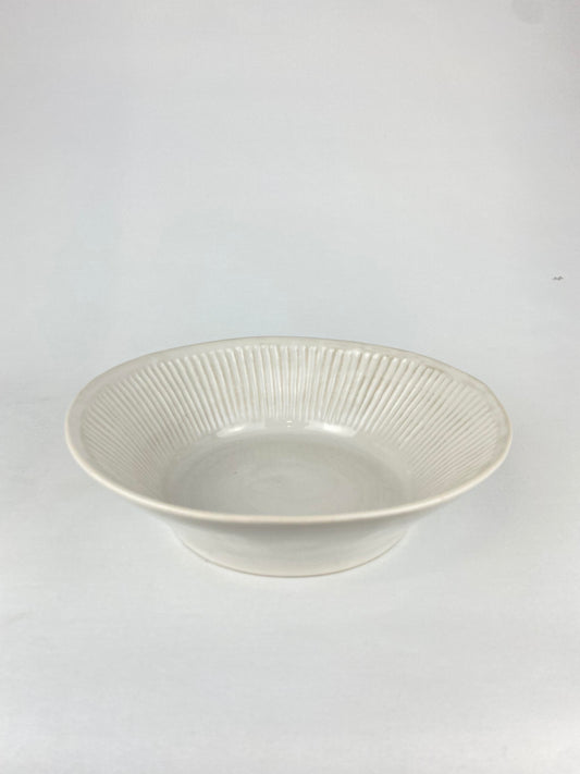 Salladsskål/fruktskål cremevit