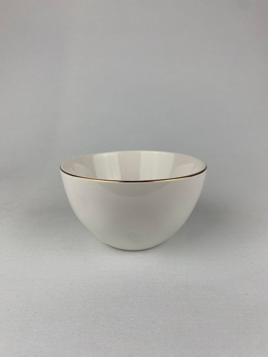 Skål med guldkant