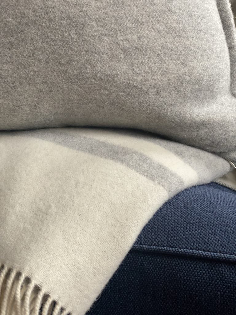 Pläd i italiensk lammull Randig Beige/Cremevit
